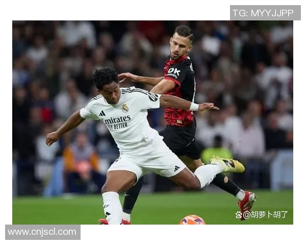 西甲焦点战平局引发红牌争议拜仁皇马转会传闻再度升温