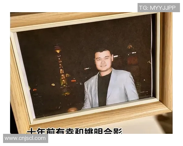 我与姚明的篮球传奇之路：从青涩少年到世界巨星的成长故事