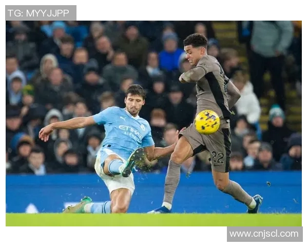 欧联杯热刺与曼城激战成和神奇扑救成焦点战术分析全景回顾