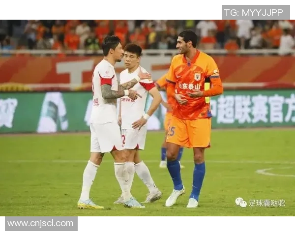 中超激战AC米兰以4比0大胜马竞争议判罚引发全场热议