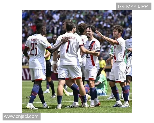 德甲激战:里昂3-0马竞补时进球引发争议判罚全场沸腾